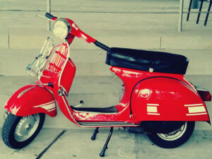 moto vespa italiana años 60